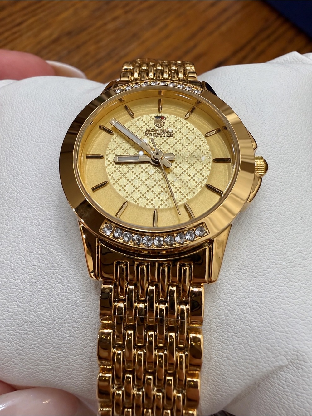 Invicta Montres Prestige Gold Watch